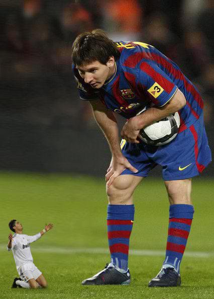 Funny_C.Ronaldo_begging_and_worshipping_Lionel_Messi.JPG